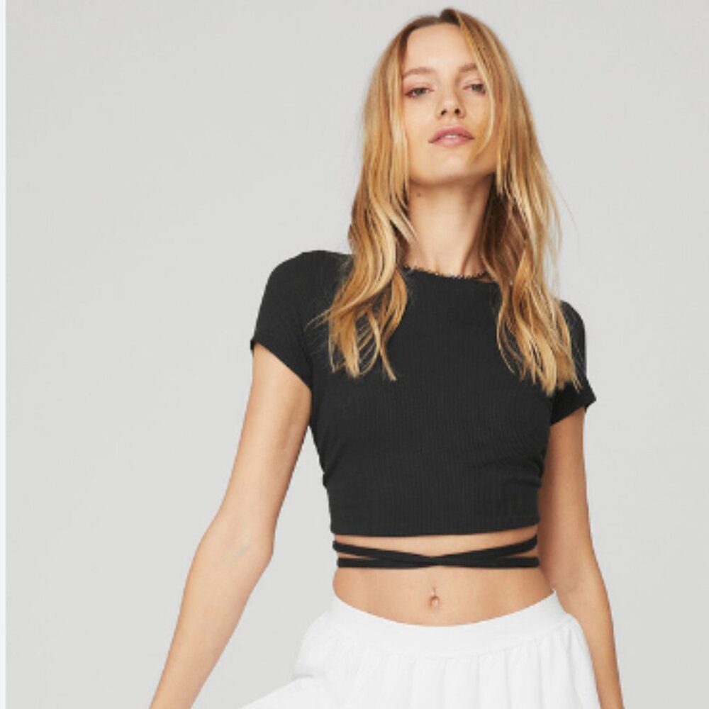 Alo Ribbed Manifest Short Sleeve Top (M)